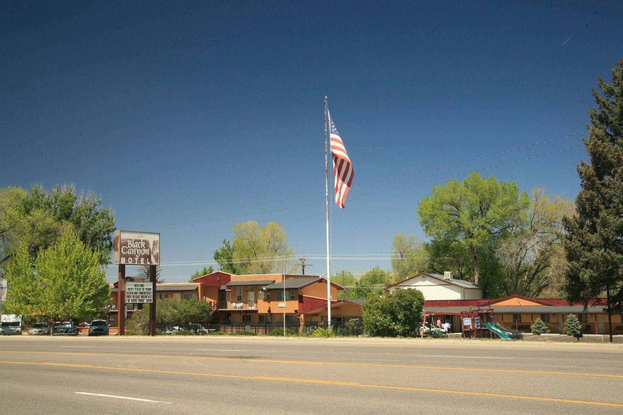 Motel Black Canyon 2*